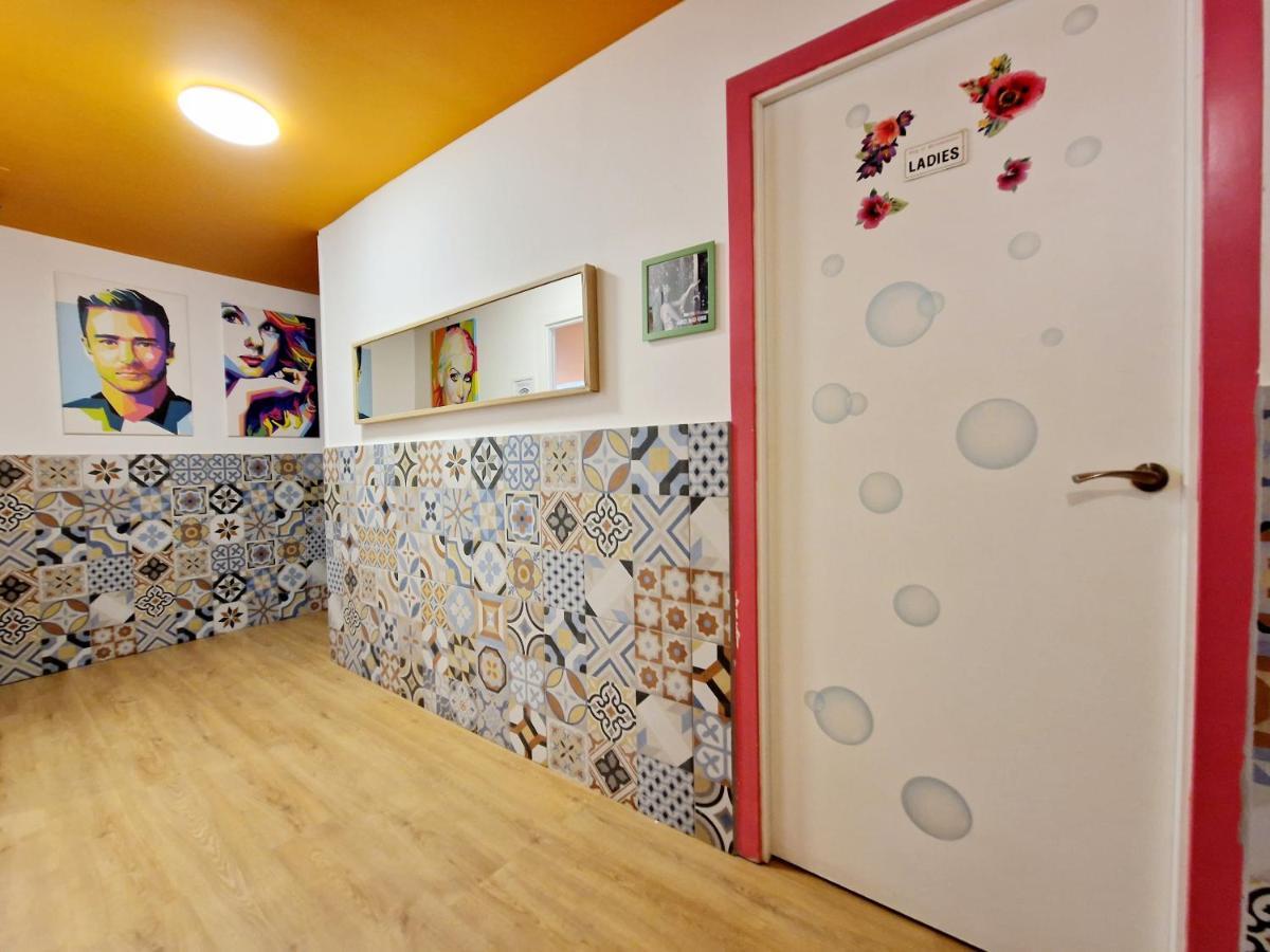 Hostel Arc House Barcelona Exterior foto